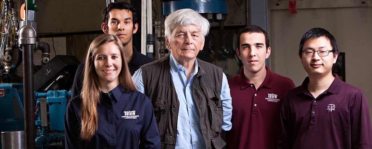 Photo of Dr. Dara Childs and students at the Turbo Lab
